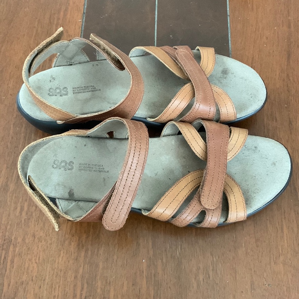 SAS Women's Pier Sepia 7.5 Wide Sandals NWOB
